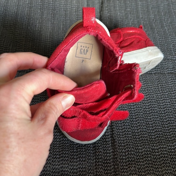 Gap shoes - Picture 3 of 3